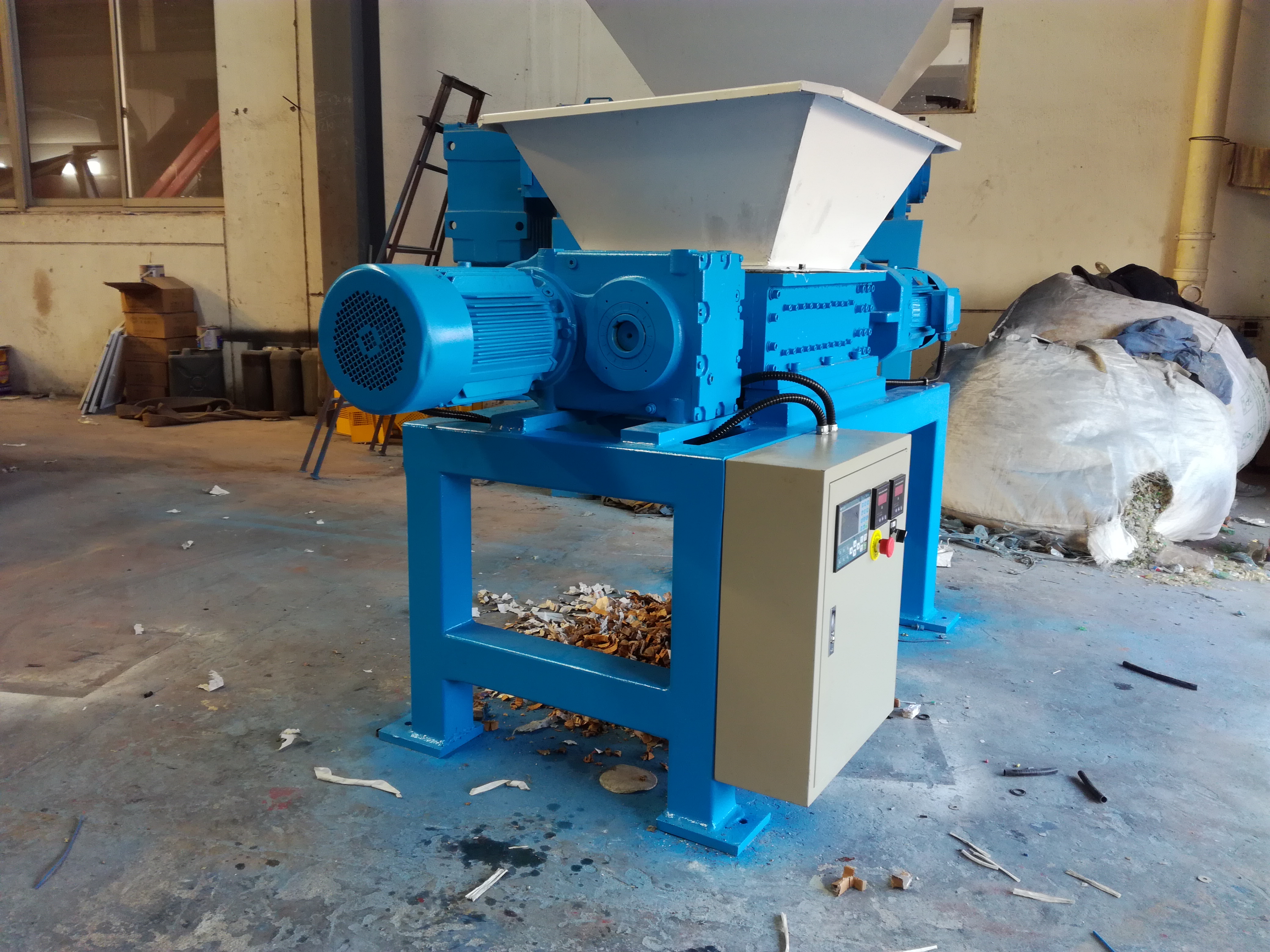 PAPER BALER